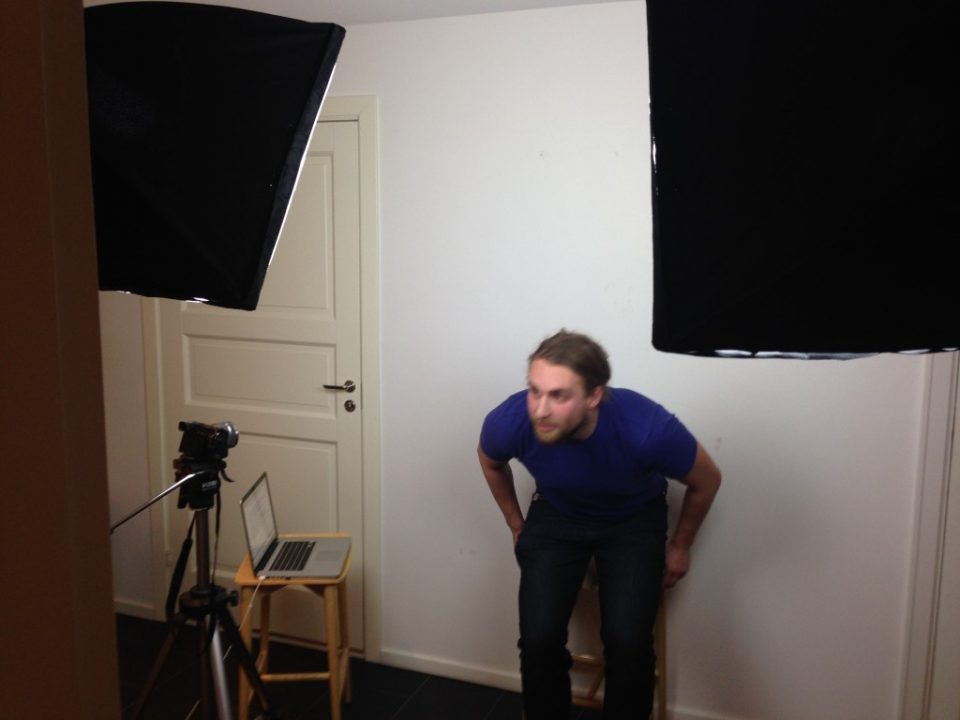Sätter-mig-för-filmning-1024x768